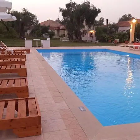 Lägenhetshotell Amelia's Garden Kávos