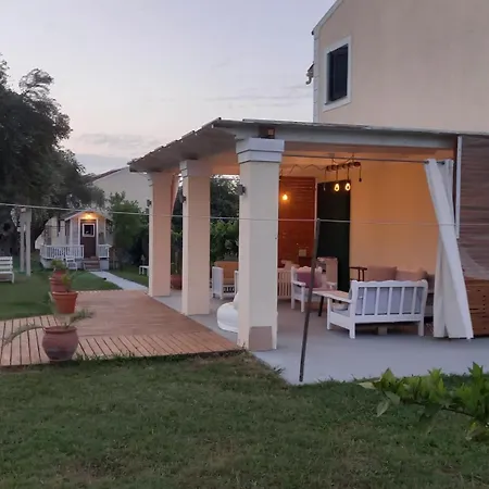 Amelia's Garden Lägenhetshotell Kávos