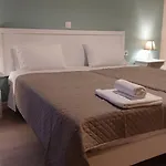 Amelia's Garden Apartahotel 4*