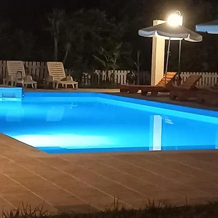 Amelia's Garden Apart Otel
