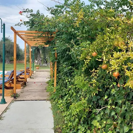 Aparthotel Amelia's Garden Kávos