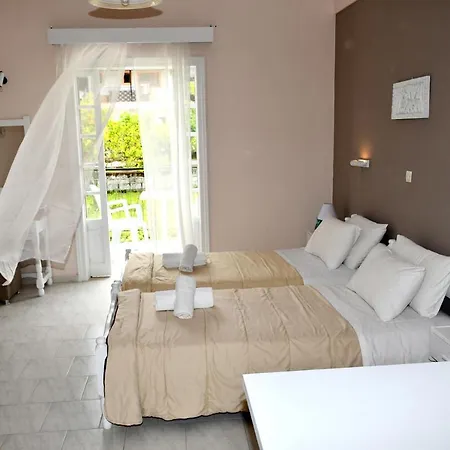Aparthotel Amelia's Garden 3*