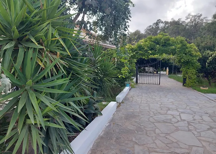 Ξενοδοχείο με διαμερίσματα Amelia's Garden Κάβος
