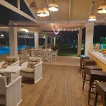 Amelia's Garden Апарт-отель 4*