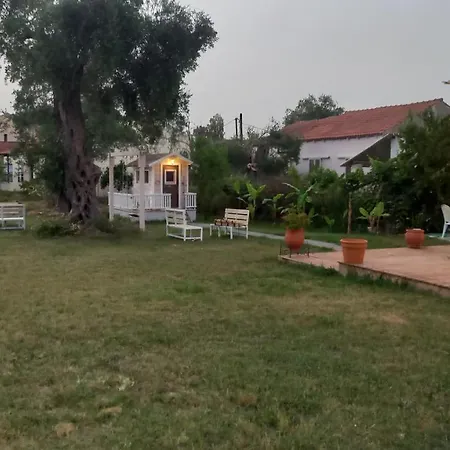 Amelia's Garden Kávos