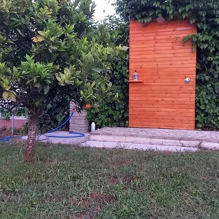 شقة فندقية Amelia's Garden