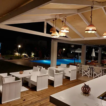 Amelia's Garden 4* Kávos