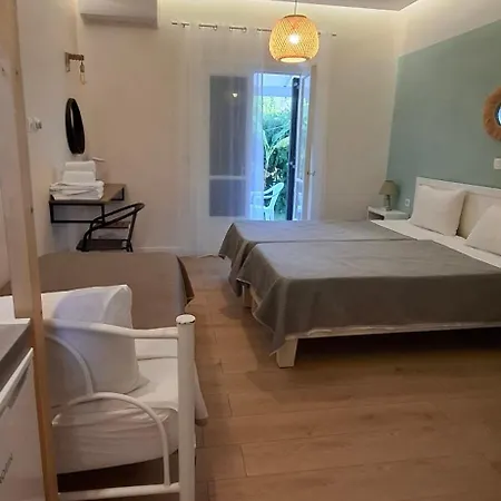 Amelia's Garden 4*