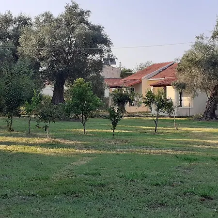 Amelia's Garden 4* Kávos